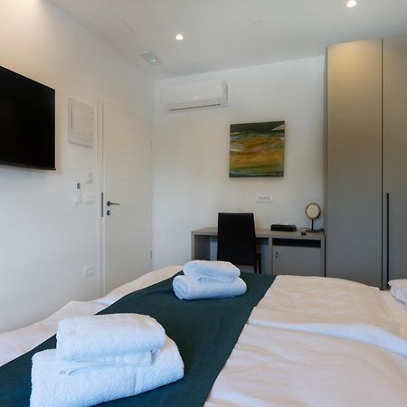 Sonia Rooms Pula Bagian luar foto