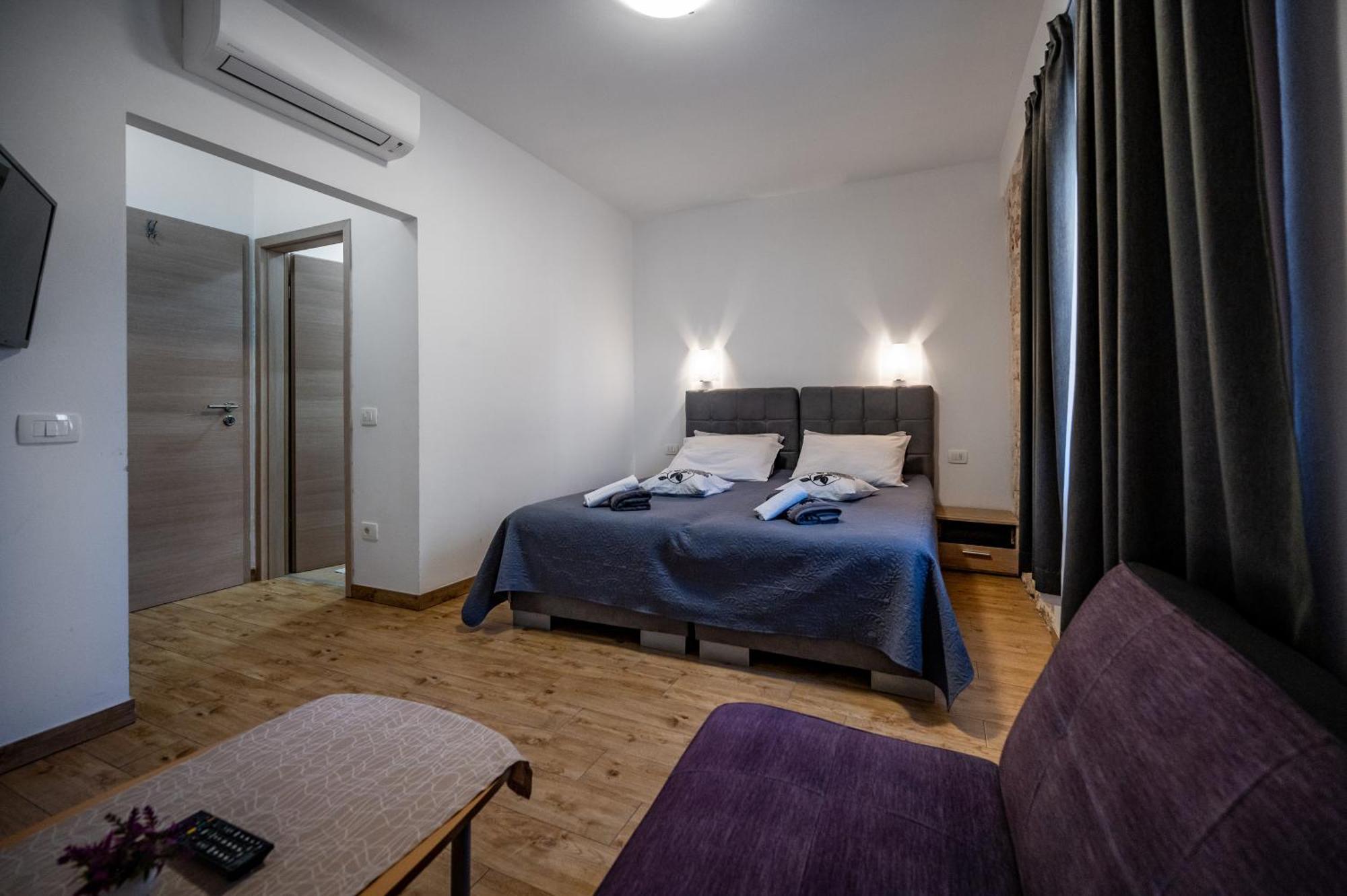 Sonia Rooms Pula Bagian luar foto