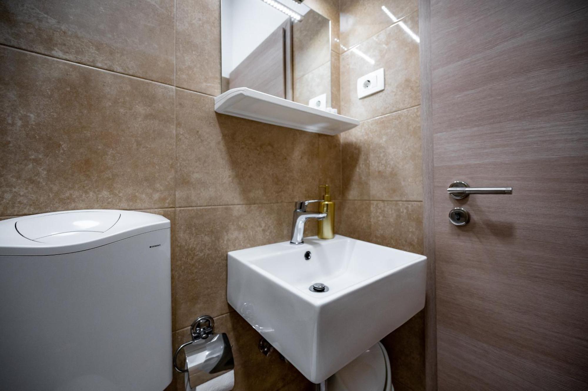 Sonia Rooms Pula Bagian luar foto