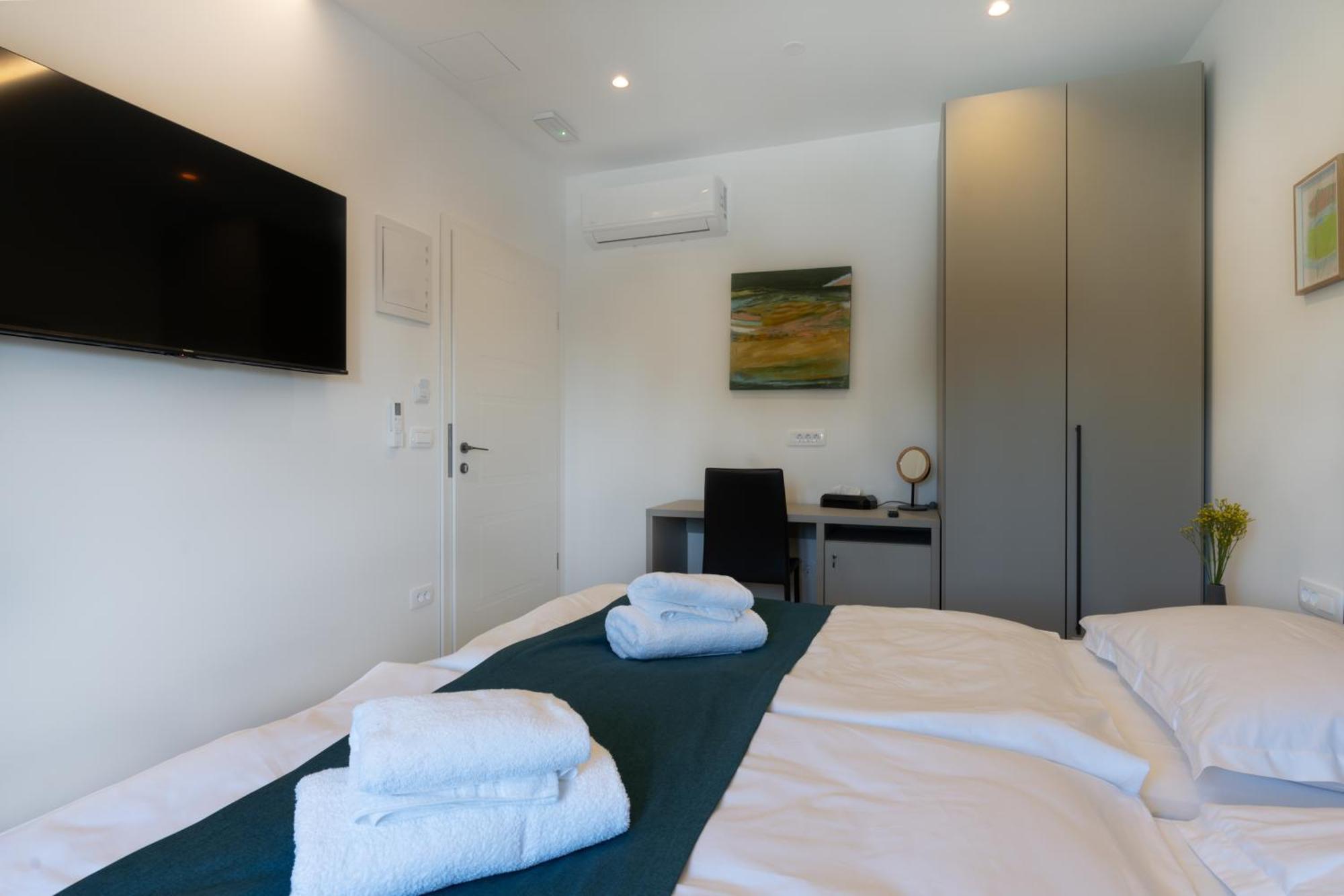 Sonia Rooms Pula Bagian luar foto