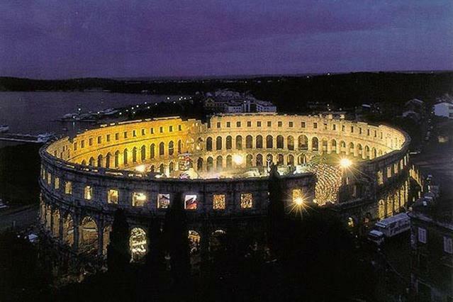 Sonia Rooms Pula Bagian luar foto
