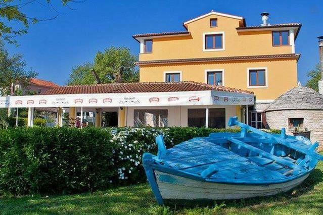 Sonia Rooms Pula Bagian luar foto